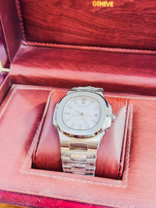 Patek Philippe Nautilus - Two Tone Automatic – Luxury Edition